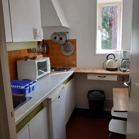 3vse-alz210 Equipe Pour 3 Personnes Au 2eme Etage Parking Lejlighed